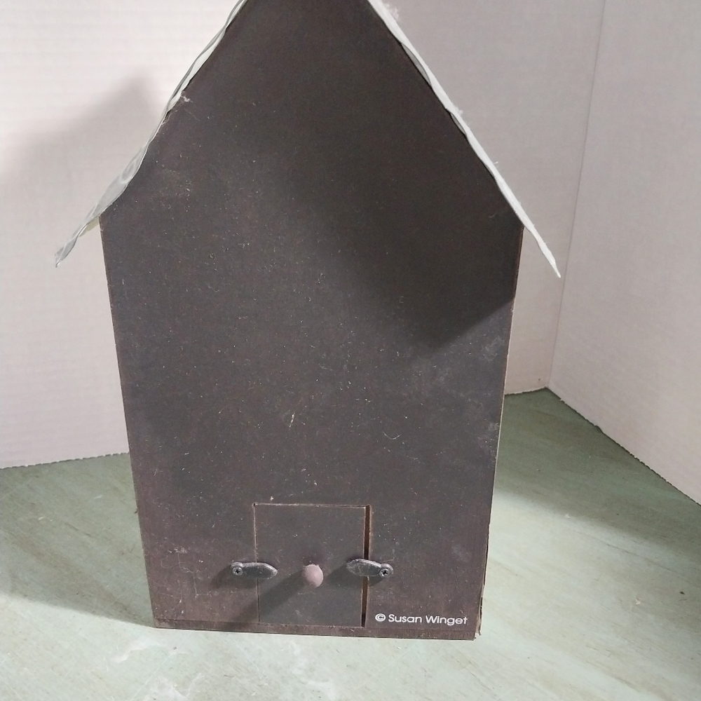 Wood Susan Winget birdhouse - Picture 4 of 7